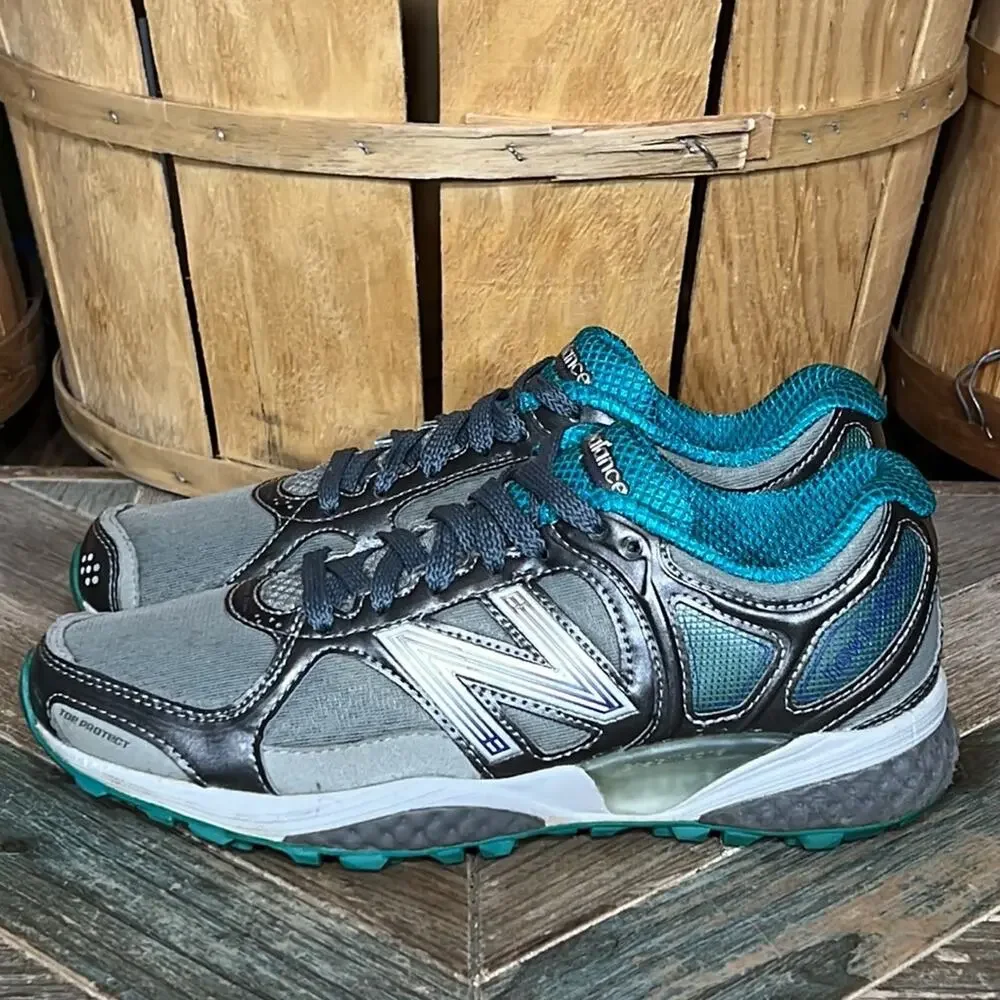 New Balance 1110 Silver Teal Gray Trail Running Shoes Sneakers Womens Size 8 B